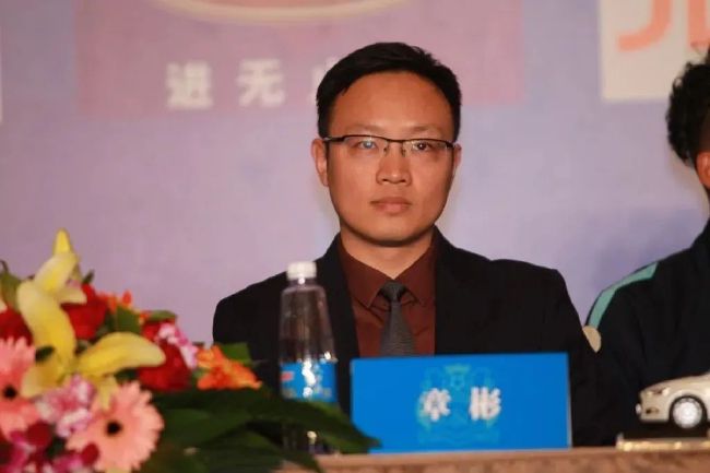 她的深情