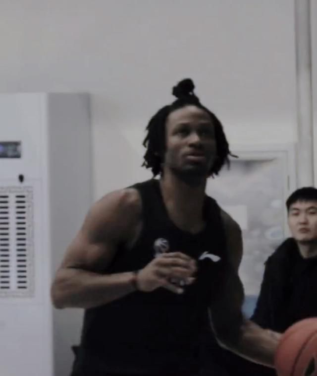 草莓视频深夜福利